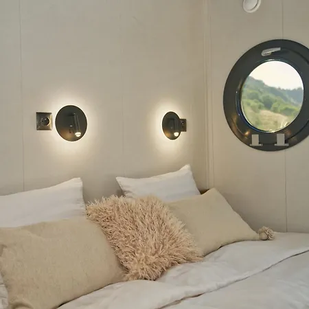 Tekne Houseboat By Noma Saint-Etienne (Loire)